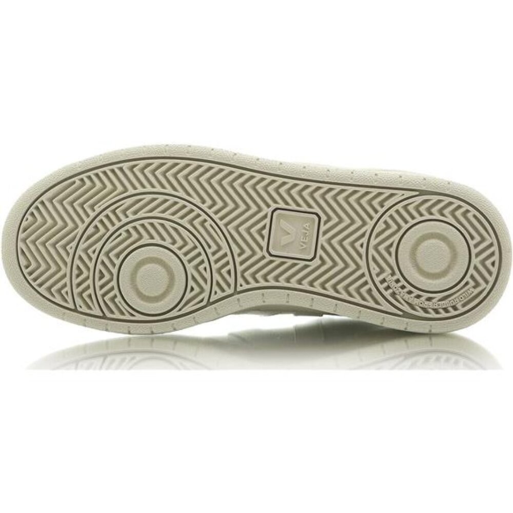Veja Women's V-10 Lace Up Sneakers, Extra White - Picture 5 of 7